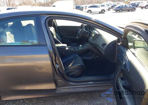 2015 Chrysler 200 S z USA, uszkodzony, nr VIN 1C3CCCBB7FN505716